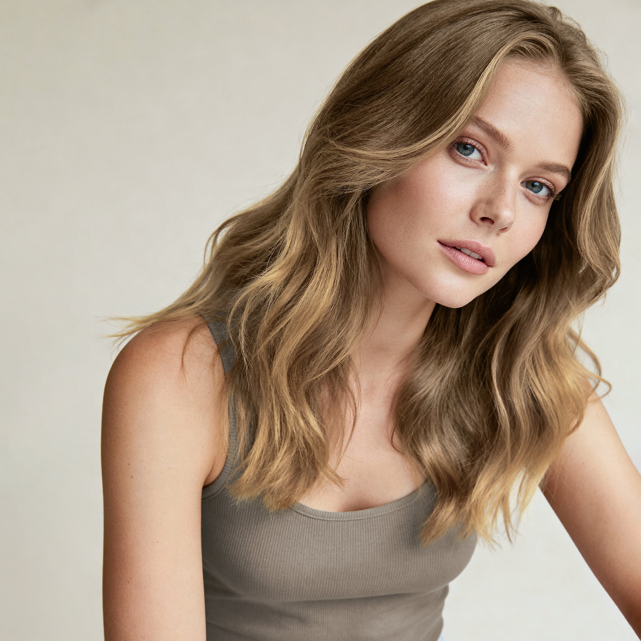 Ponytail Extensions - Natural Brown Mix 3/10