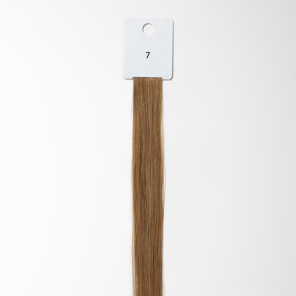 Color sample - Honey Blonde 15A
